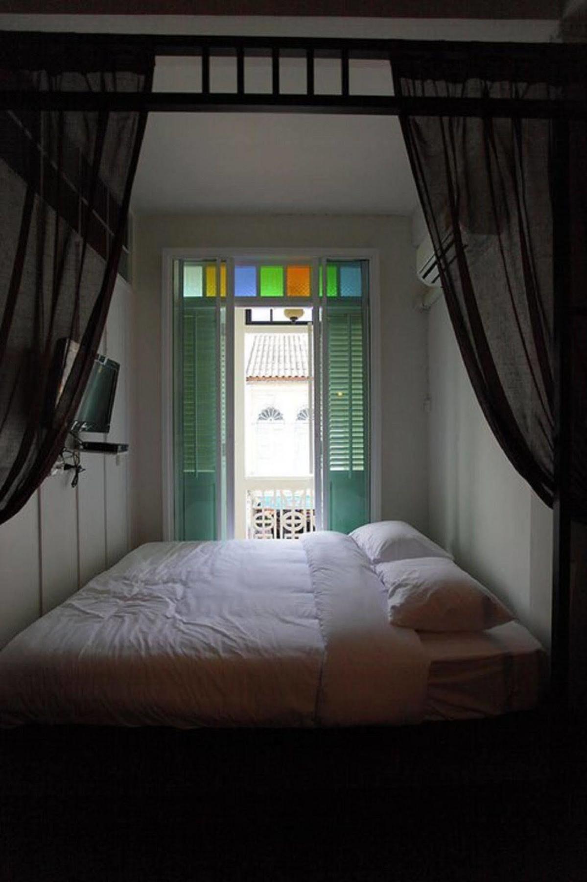 Phuket 99 Oldtown Boutique Guesthouse Sha Extra Plus מראה חיצוני תמונה
