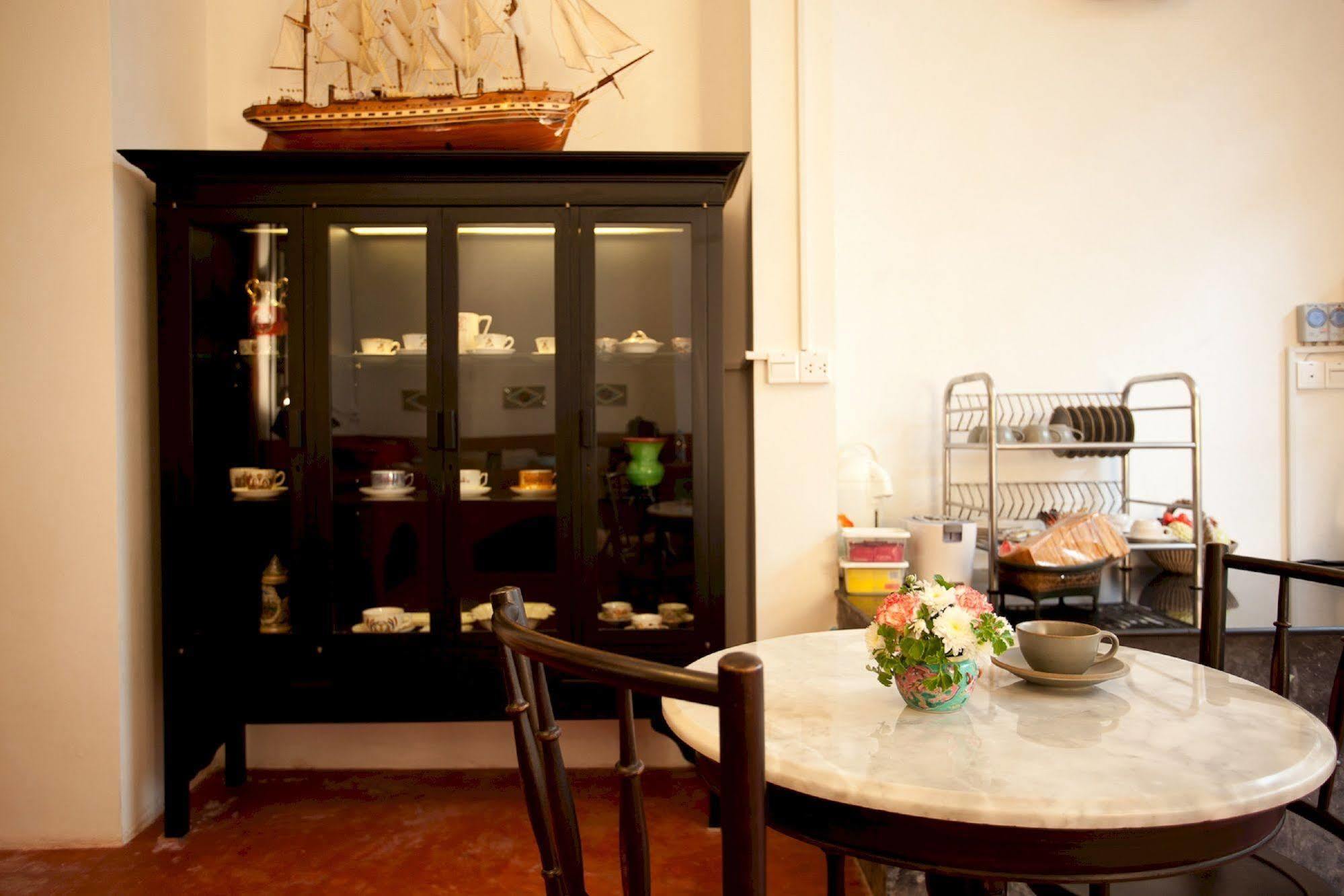 Phuket 99 Oldtown Boutique Guesthouse Sha Extra Plus מראה חיצוני תמונה