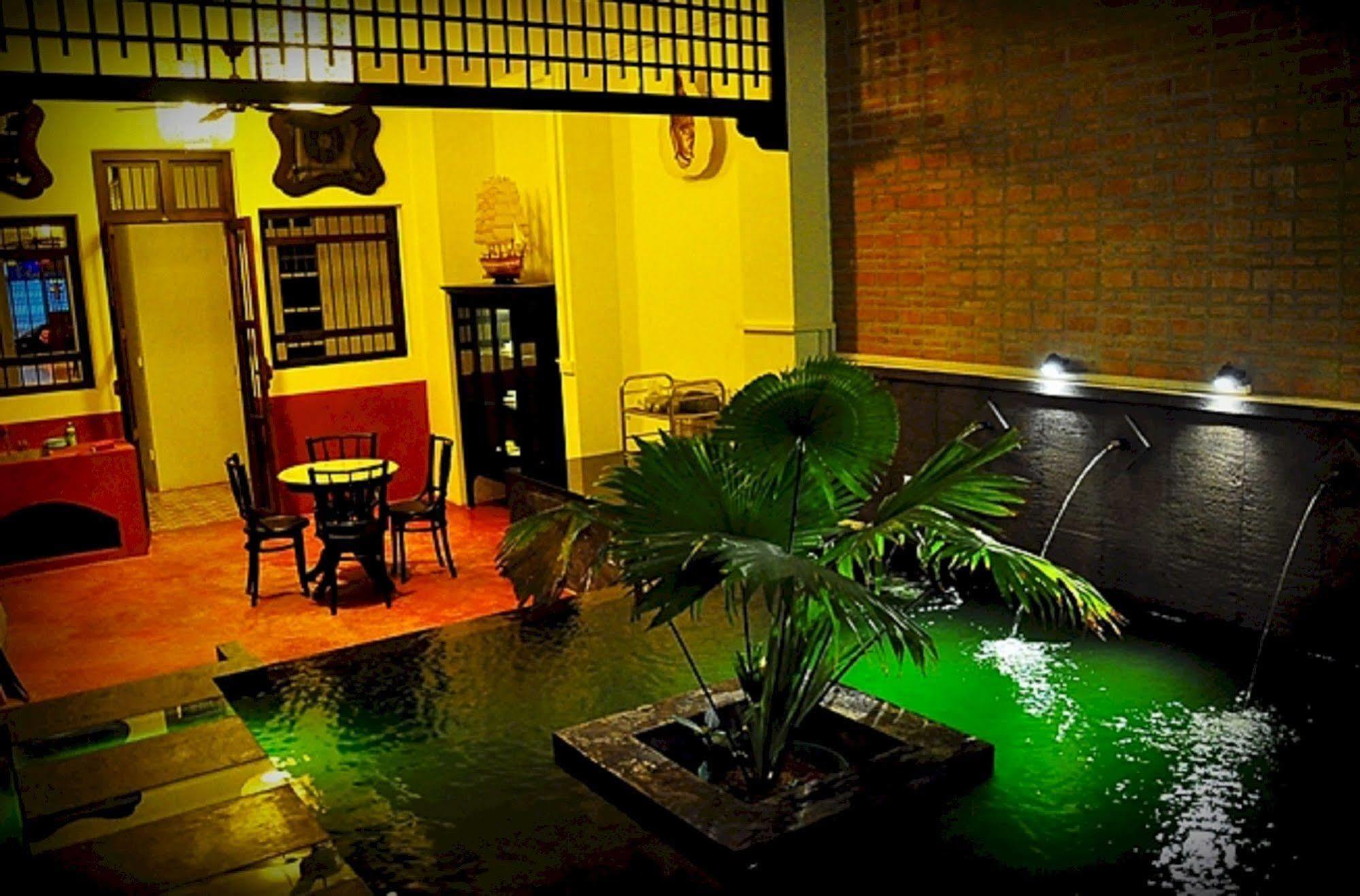 Phuket 99 Oldtown Boutique Guesthouse Sha Extra Plus מראה חיצוני תמונה