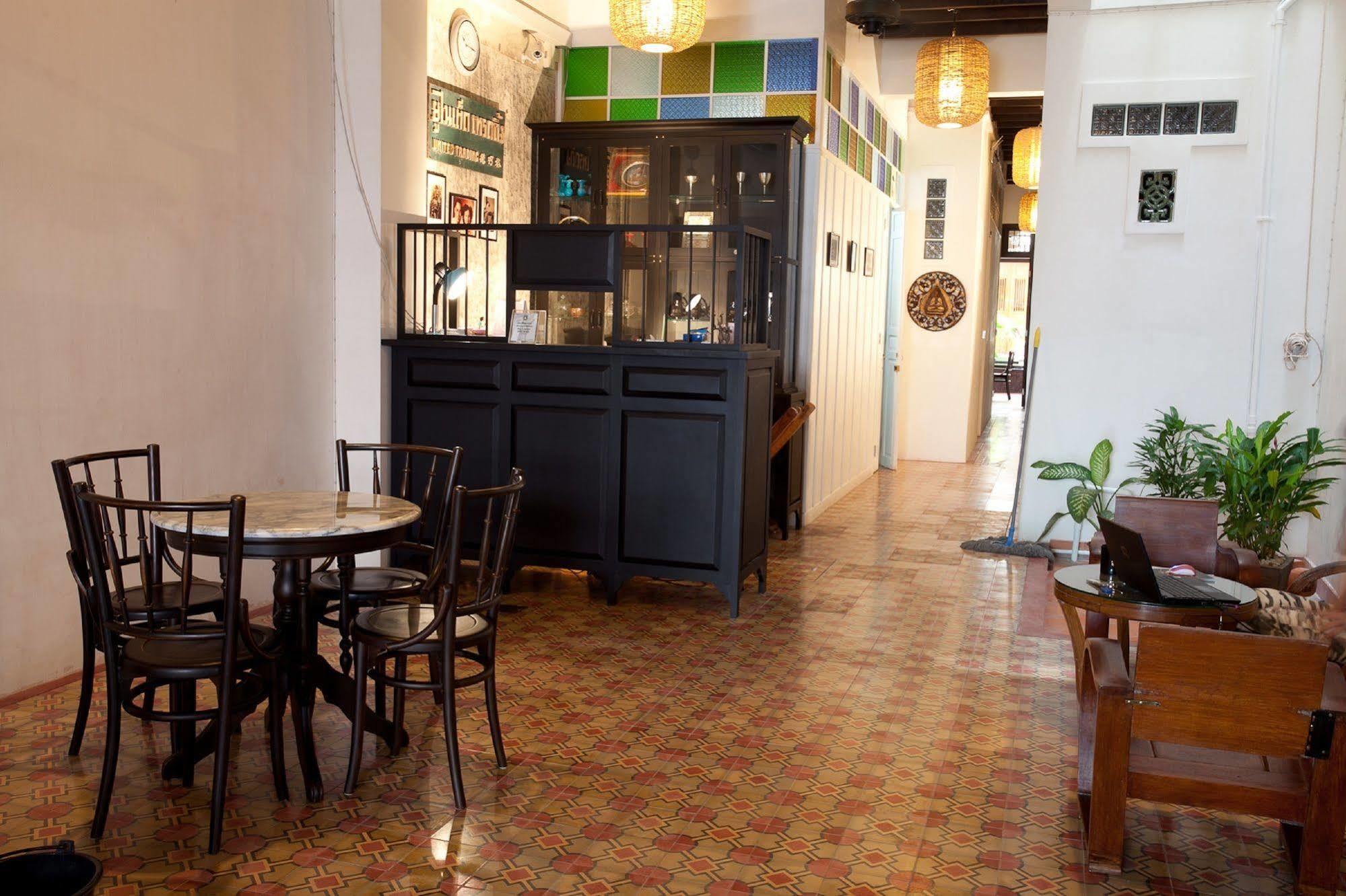 Phuket 99 Oldtown Boutique Guesthouse Sha Extra Plus מראה חיצוני תמונה