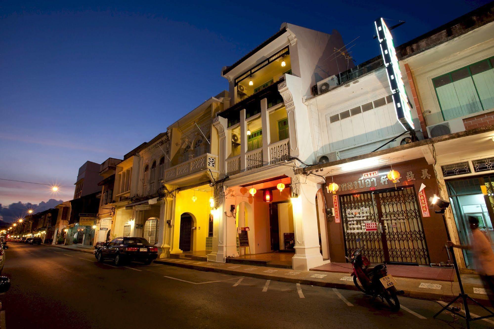 Phuket 99 Oldtown Boutique Guesthouse Sha Extra Plus מראה חיצוני תמונה